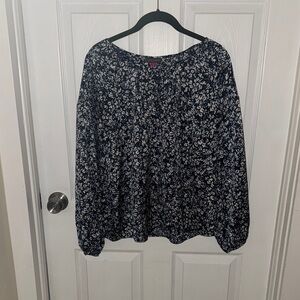 Vince Camuto Black and White Floral Long Sleeve Blouse